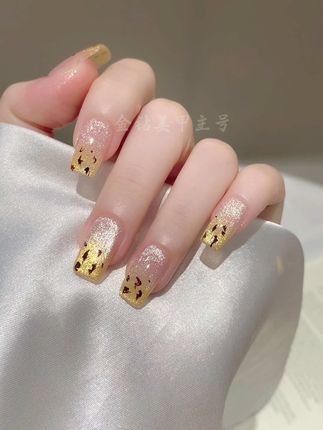 晶石猫眼又亮又好吸 #美甲 #仙女必备 #猫眼美甲 #显白美甲 #美甲小汤圆