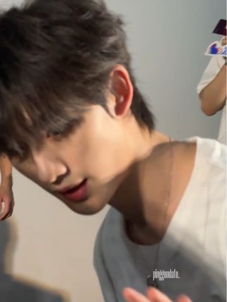 真的好像小狐狸🦊 #丁程鑫 #时代少年团丁程鑫 #刺杀小说家2 #帅哥 #向全世界安利