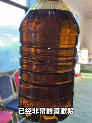 正宗四川农家土榨菜籽油哈!如果你人在外地,想念这一口家乡味!我们都帮你准备好了!#菜籽油 #土特产