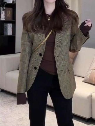 轻奢复古格纹西装外套女高级感2025新款秋季休闲格子西服女上衣#外套穿搭 #优雅气质 #春秋新款 #穿搭分享