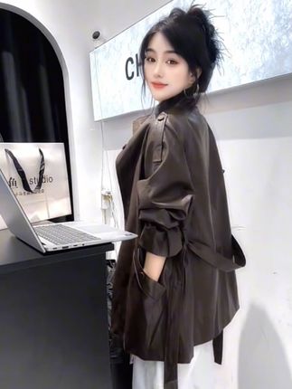 #爆款 #显瘦显高显腿长 #百搭上衣 #流行时髦女装 #皮衣