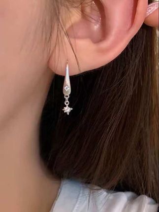 足银耳饰 【星河】999足银拉丝耳钩女星芒锆石耳环新款纯银耳饰E603#银耳饰 #耳饰分享 #耳饰耳钉 #耳饰控 #耳饰搭配