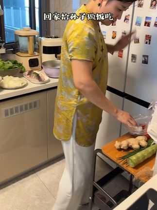 屏幕前觉得主播真好玩玩闹闹的,到了幕后才知道辛苦呀!相当辛苦呀@王三岁🇨🇳 @来看刘星雨