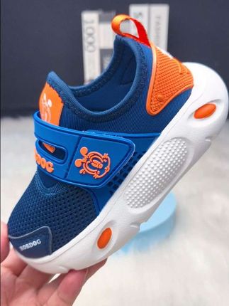 萌娃必备的活力战靴!轻便透气,让小脚丫自由奔跑🌈,每一步都元气满满!#巴布豆童鞋 #男童宝宝鞋#儿童宝宝鞋#小童鞋#小孩鞋子