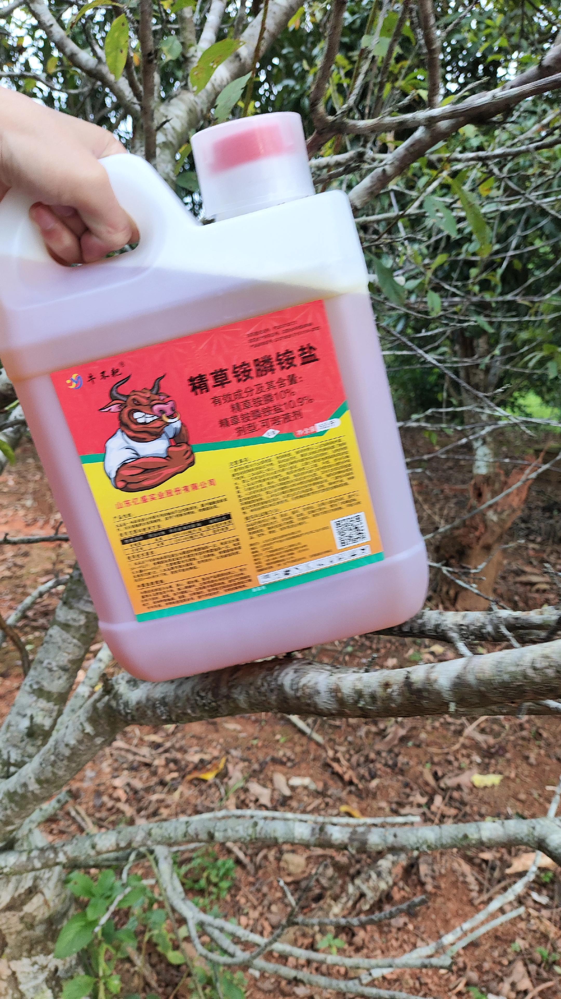 精草铵膦铵盐除草剂#不伤土壤无残留,不伤作物根系#果园茶园田埂荒地都可以使用#抖音助农扶农 #新农人计划