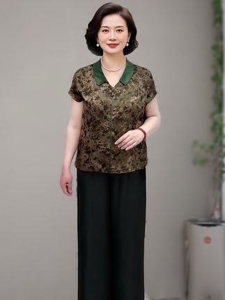 夏季新款碎花翻领短袖套装时尚宽松妈妈装两件套014#藏肉显瘦穿搭 #套装#时尚妈妈装 #夏季穿搭 #短袖套装