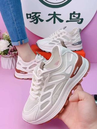 #网面透气小白鞋 #舒适透气又凉快 #啄木鸟#女士休闲鞋
