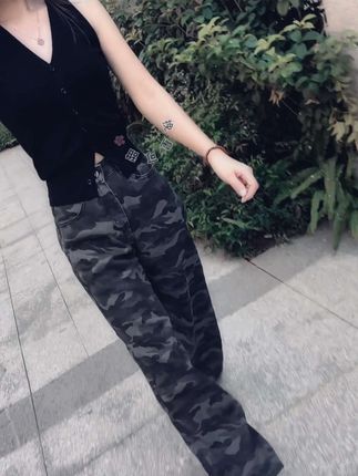#迷彩裤 #梨形身材穿搭 #早秋穿搭 #秋季不露腿穿搭 #时尚休闲穿搭