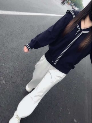 “女人一旦到了一定年龄,一定要懂得控制欲望,除了变美和赚钱,就是享受孤独,不要把宝贵的时间浪费在自己驾驭不了的人和毫无意义的事上”#穿搭 #洋气减龄#秋季穿搭