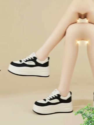 达芙妮厚底增高小白鞋女款2025秋季真皮板鞋不累脚黑白熊猫休闲鞋#秋季厚底增高小白鞋