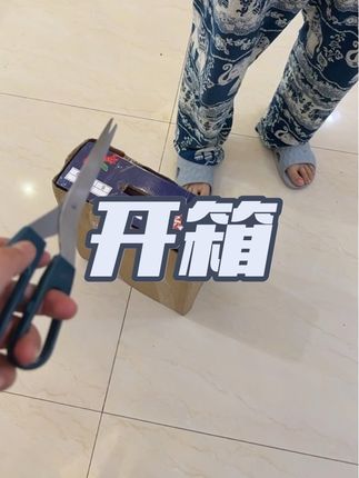 这石榴太棒了,自己吃送礼都合适#开箱 #软籽石榴 #快来一起尝个鲜 #时令水果 #强烈推荐
