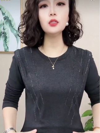 2025秋季气质纯色烫钻显瘦洋气遮肚子设计感上衣打底衫#759717#显瘦穿搭 #洋气打底衫女