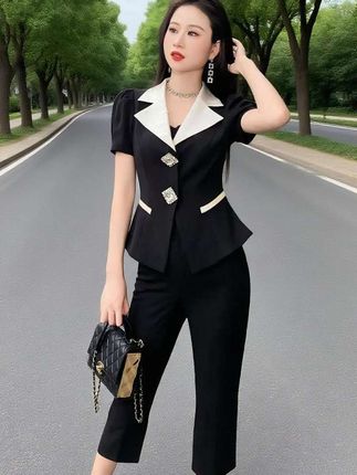 #气质女神穿搭 #优雅气质 #西装领外套#创作灵感