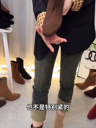 2025新款真皮粗跟方头马丁靴,软底百搭,秋冬中跟瘦瘦短靴必备!#马丁靴#瘦瘦靴 #粗跟短靴