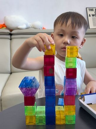孩子爱拼拼搭搭,你就给他安排这个#磁吸方块 ,宝宝洗澡就是小半天,激发想象力和创造力#益智玩具 #玩具 #动手动脑 #儿童玩具