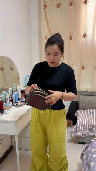 轻便斜挎包包女神们的选择#真皮包包 #高档包包 #包包推荐