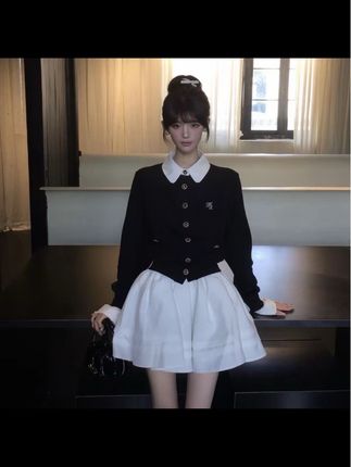 撞色拼接假两件针织开衫毛衣外套木耳边百褶裙套装#学院风穿搭 #韩系穿搭 #小个子穿搭 #约会穿搭 #韩范穿搭