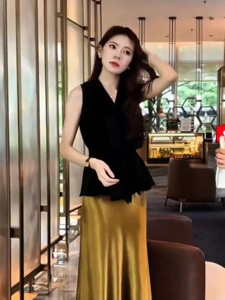 #夏季新款 气质V领收腰系带显瘦衬衫女装设计感上衣#时尚两件套#显瘦穿搭#谁穿谁好看#美出高级感