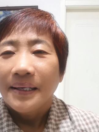 西贝打造温情故事翻车,留下“史诗级拉胯”评论 西贝为了挽回企业形象,在公众号发布温情故事,该文两天就被删除了,只留下“史诗级拉胯”的评论!#西贝