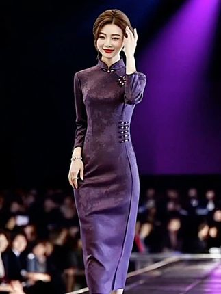 #紫色旗袍 #优雅气质 #东方美 #旗袍美人 #优雅永不过时