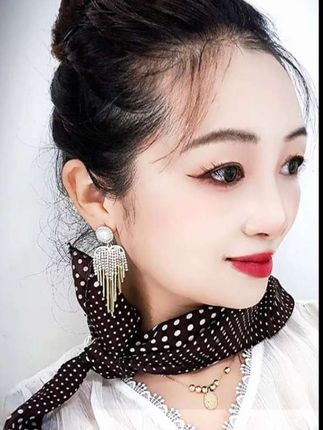 “降温了,给不了外套,给不了拥抱,只能给你画个饼,说句多穿点,照顾好自己别感冒了...”