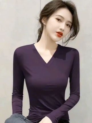 #打底衫#内搭外穿都好看 #v领t恤 #谁穿谁好看不分年龄段 #ai视频生成