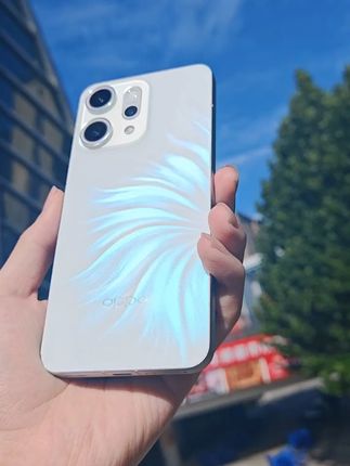 OPPO Reno14 系列 超美小直屏 新配色上市