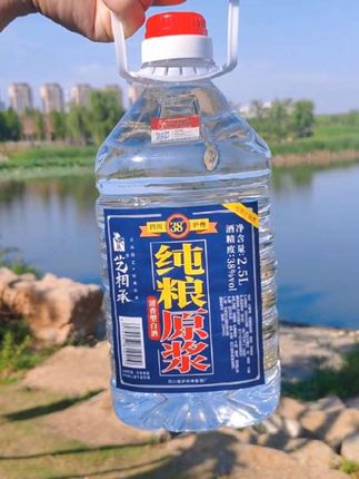 艺相承38度泸州纯粮食白酒清香型约5斤桶装泡水果散酒38度2500ml#艺相承#纯粮原浆酒#纯粮酿造#好酒推荐#酒水