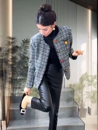 2025秋季新款时尚显瘦气质女士网红洋气两件套 #简约大气 #洋气上档次