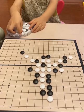 假期可以给孩子安排上这个五子棋,比看电视手机更好玩#让孩子远离手机 #益智玩具 #动手动脑 #五子棋