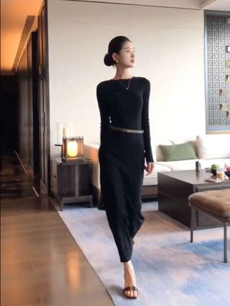#穿搭 #连衣裙 #高级感穿搭 #显瘦穿搭 #早秋穿搭三分钟出门不是梦
