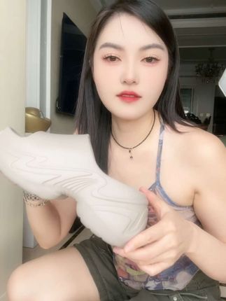 特别好穿喜欢的视频小黄车和橱窗看看#上热搜