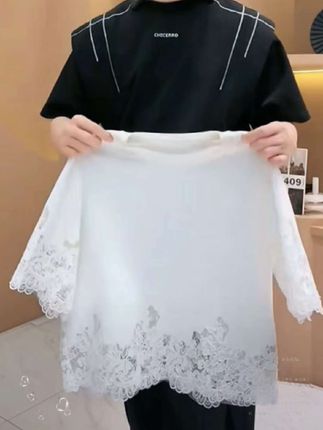 【韩哥女装】2025欧版《雾凇》月光白拼接蕾丝高克重时尚短袖#蕾丝短袖 #时尚短袖 #减龄显瘦穿搭 #时尚潮流穿搭 #谁穿谁好看