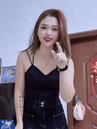 吊带背心内搭外穿文胸一体镂空美背露背冰丝性感修身内衣#露背装 #穿搭小心机 #美背系#百搭款#内搭外穿都好看