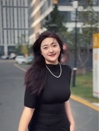 气质女人半高领#气质女人 #黑色系穿搭 #打底衫搭配 #显瘦搭配 #创作者扶持计划