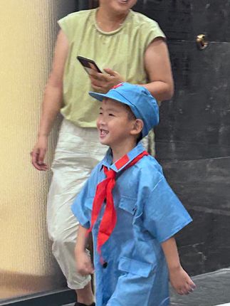 #游泳 #游泳健身 #健身瑜伽    咱们家会员宝宝随便穿，拍照打卡我们给您提供衣服。嘿嘿