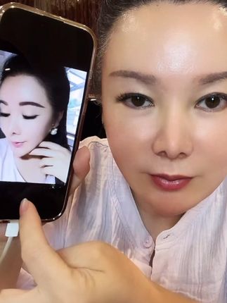 好羡慕十年前的自己,脸又瘦又紧致。回忆总是那么美好,99发十盒次抛精华#万般微颜护肤品