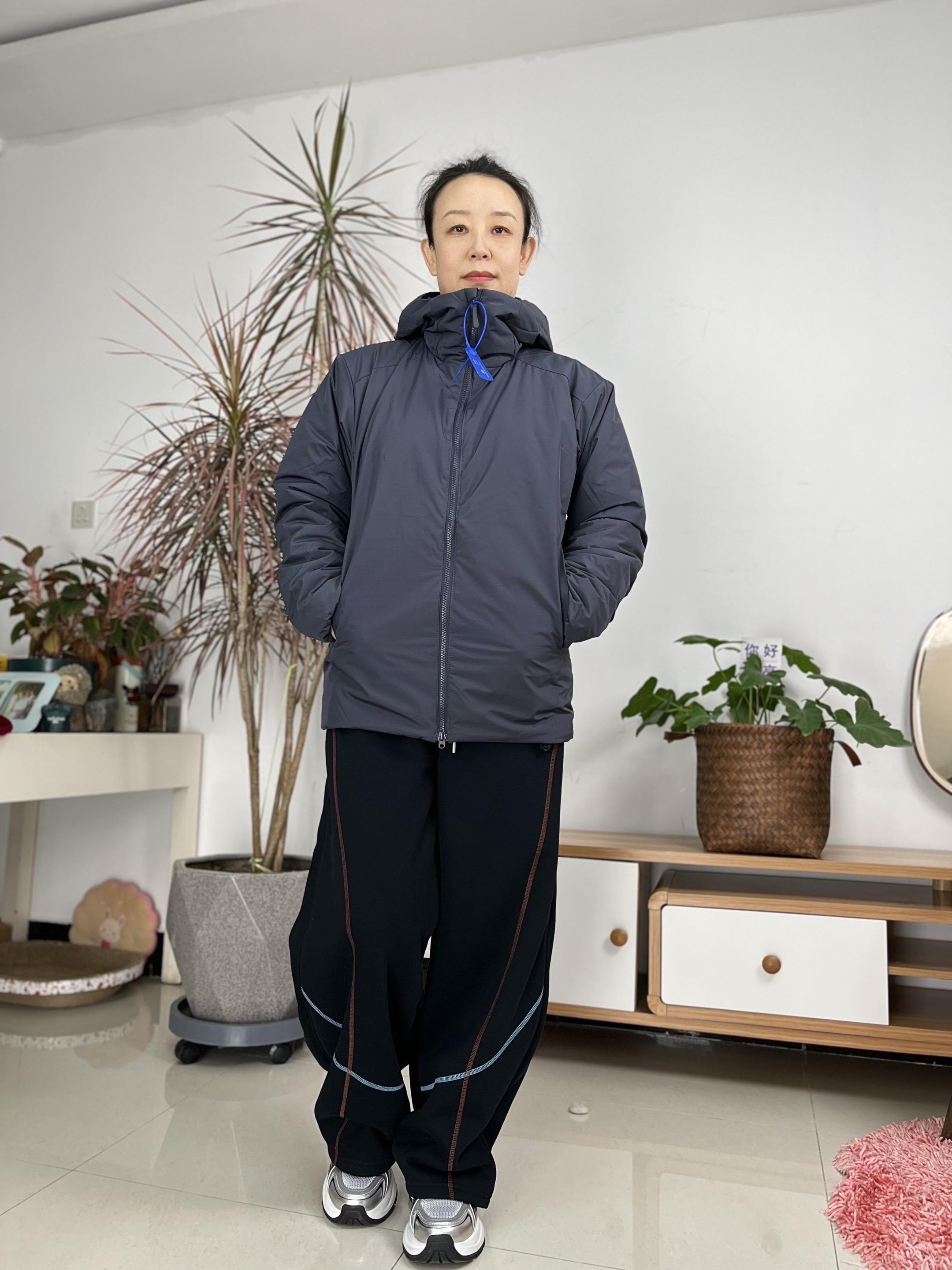 #随意搭配 #休闲装 #冬季搭配 #棉服穿搭 科技气绒棉、轻、柔、软、保暖👍百搭好穿