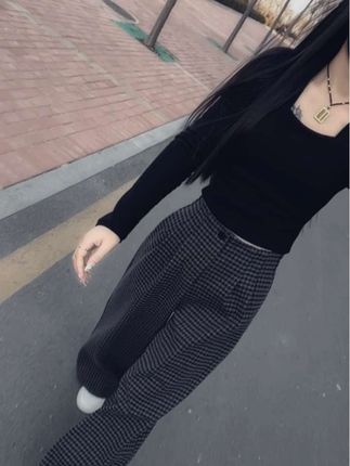 不喜欢什么,一定要大大方方地讲,不然别人会认为你并不介意。想要什么,一定要坦坦荡荡地争,不然好事凭什么落在你身上……#穿搭 #早秋穿搭