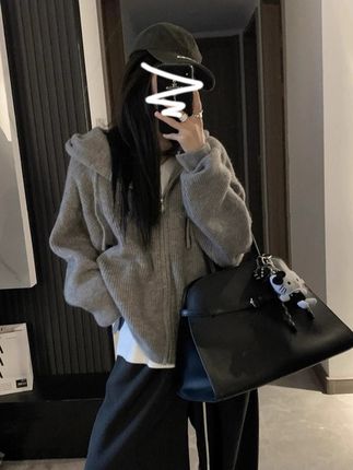韩系连帽拉链毛衣女秋冬2025新款内搭慵懒高级感针织开衫卫衣外套#休闲穿搭 #温柔穿搭 #慵懒风穿搭 #毛衣外套#拉链毛衣