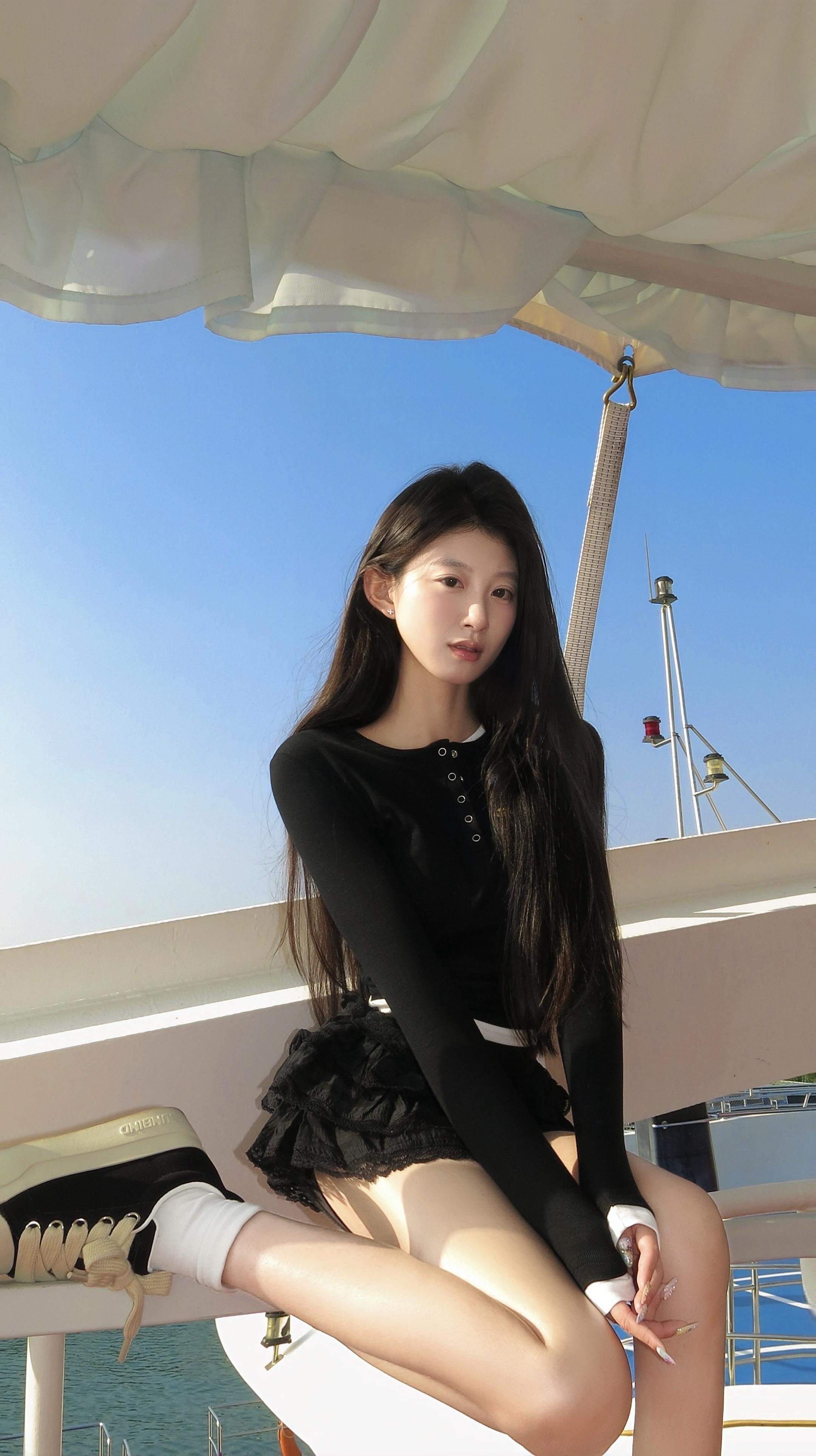 憧憬铺满天空 我会抬头许愿 你会帮我实现#少女 #元气少女 #清纯甜美 #青岛