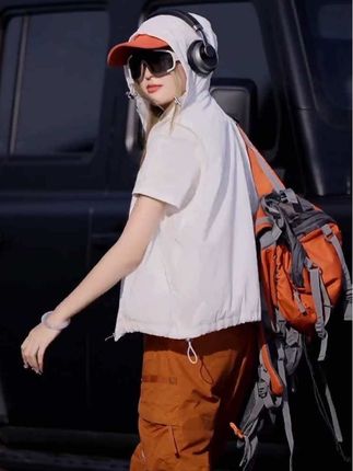 既然事与愿违,不如坦然一笑。人生本就不长,每天都该给自己找个开心的由头。放下了,那些成败得失也就没那么重要了。昨天好坏已成过往,明天成败尚未可知,今天的一切,无论得失都得从容面对。穿上舒服的衣裳,去户外走走,去骑行追风,又酷又飒地过好当下~ #出游穿搭 #旅行穿搭 #户外服装 #户外骑行 #又酷又飒