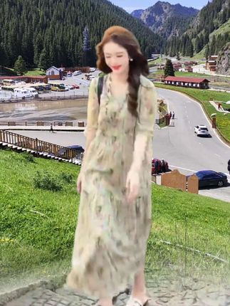 法式清新真丝桑蚕丝连衣裙女2025夏季新款宽松显瘦气质碎花中长裙#气质连衣裙 #显瘦连衣裙 #连衣裙 #法式连衣裙 #时尚连衣裙 @DOU+小助手 @巨量千川