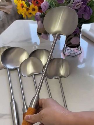 不锈钢炒勺锅铲全新带挂孔炒菜勺加厚家用商用厨师专用炒菜铲子铲#不锈钢炒勺锅铲 #加厚炒菜勺#商用家用厨师专用炒菜勺#厨房好物分享