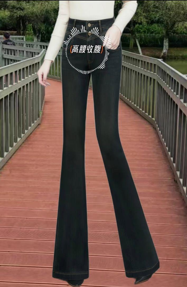 #创作灵感 高腰弹力微喇裤,一条穿出好比例 还在为显腿短、胯宽烦恼?这条高腰弹力微喇裤,帮你轻松解决穿搭难题! 高腰线设计贴合腰腹,悄悄收紧小赘肉,一秒拉长下半身比例,视觉腿长直接+10cm;弹力面料柔软不紧绷,日常通勤、逛街久坐都舒适,深蹲、弯腰完全无束缚;微喇裤脚微微张开,巧妙修饰小腿线条,不管是搭配小白鞋、短靴还是高跟鞋,都能穿出利落又显瘦的时髦感。 从职场通勤到周末约会,一条搞定多种场合,轻松拿捏优雅与随性,让你每次出门都自信满满!#百搭裤子 #显高显瘦显腿长 #谁穿谁好看 #遮肉显瘦 遮