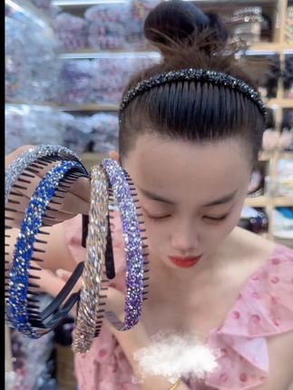 拍一送一,老好看了~大人小孩都可以用#碎发整理 #头饰发饰分享 #不挑脸型 #头饰发饰
