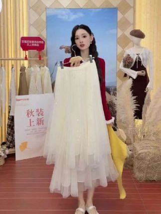 爱依服#秋冬穿搭 #半身裙#百搭半身裙#品质女装