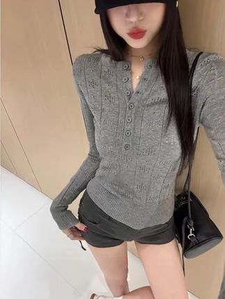 #高级感穿搭 Moses Queen/魔西女王半开领纯色针织镂空薄款长袖女洋气复古上衣#显瘦穿搭 #女人味穿搭 #内搭外穿都好看 #百搭上衣