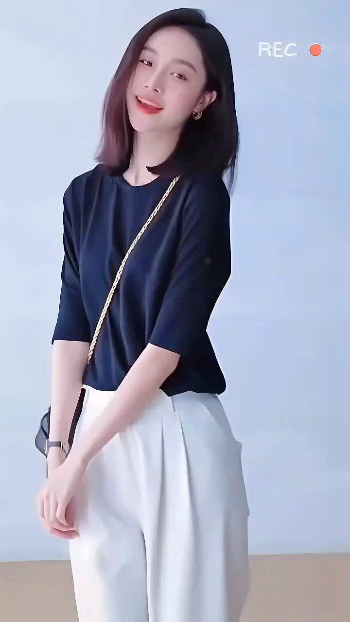 #张予曦 #张予曦毕雯珺真拍了红裙抱 #深情眼 #毕雯珺 #张予曦美丽坏女人