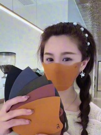 高颜值,#保暖面罩,秋冬季男女同款,#护眼角口罩,无痕显脸小防风防寒骑行,#防护面罩 #口罩 #出门必备